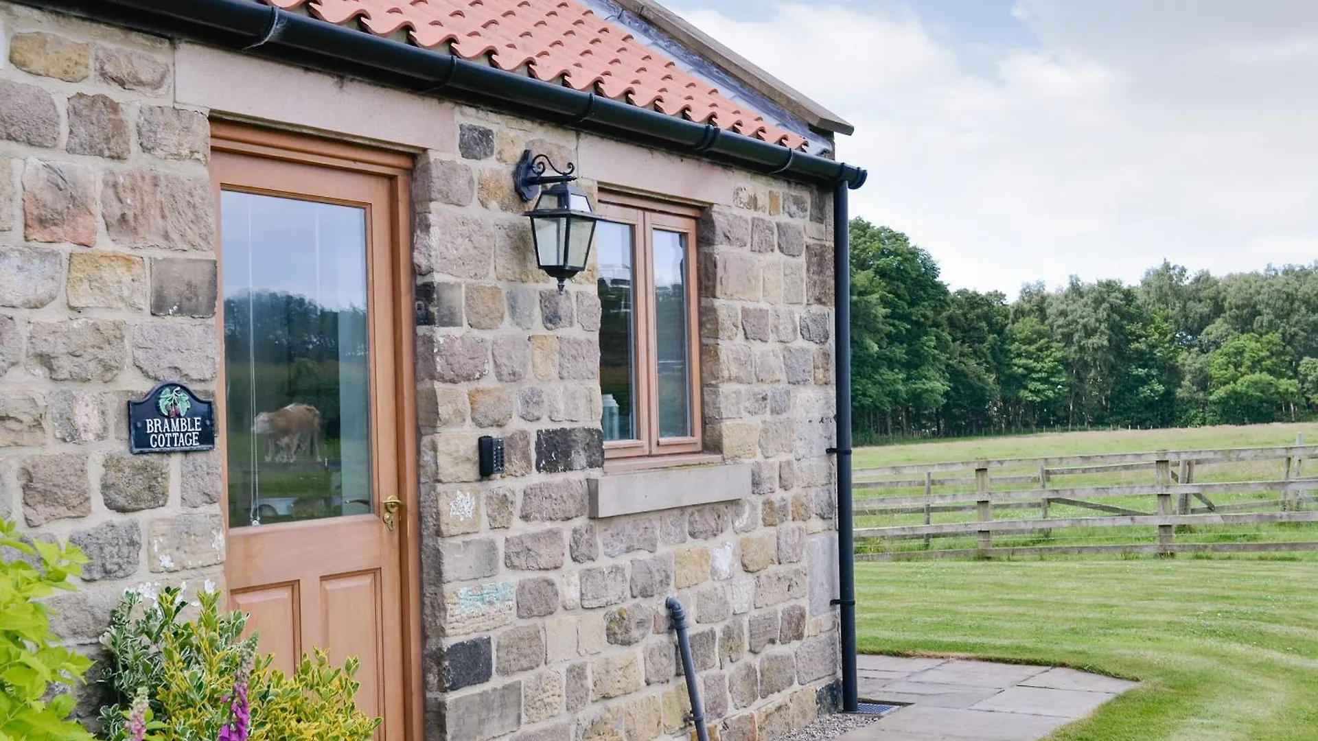 Bramble Cottage Ripley  Ripley (North Yorkshire)